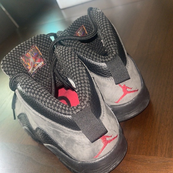 Jordan 10 Retro
Shadow (2018) size 8 good condition no box - Picture 9 of 9